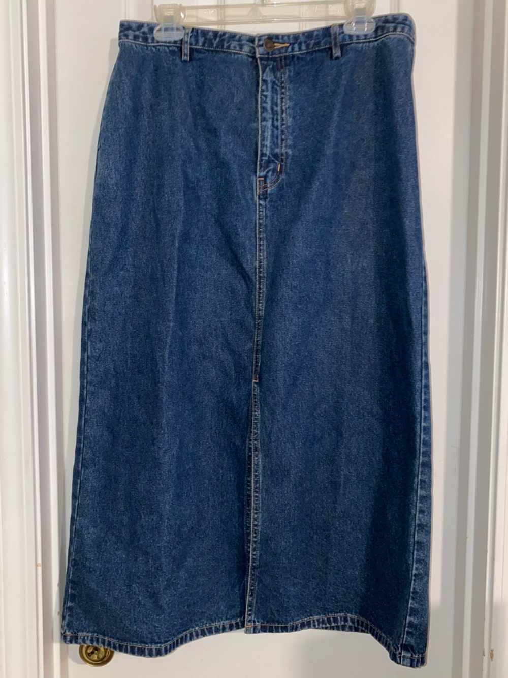 Eddie Bauer Vintage‎ Blue Denim Skirt with Contrast Stitching